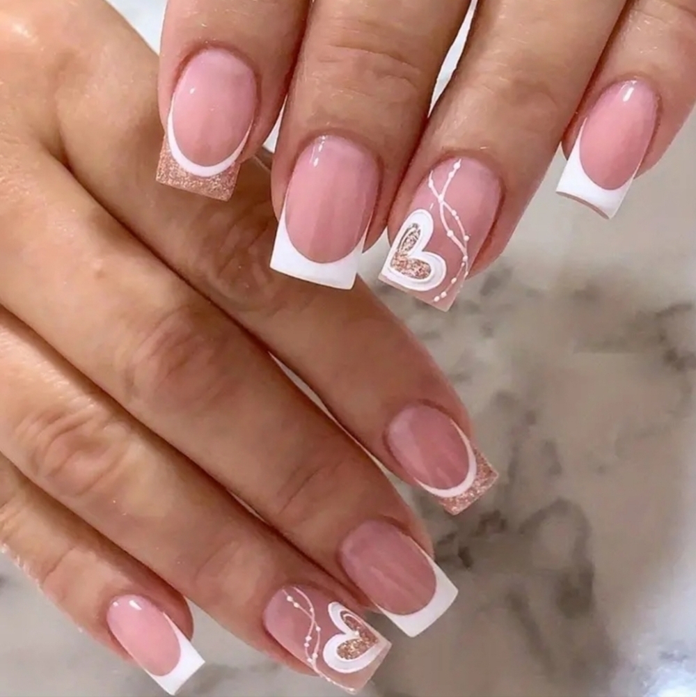 24 Pieces Fake Press On Nails